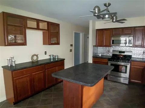 24 Fairway Ave, Delmar, NY 12054 photo 6