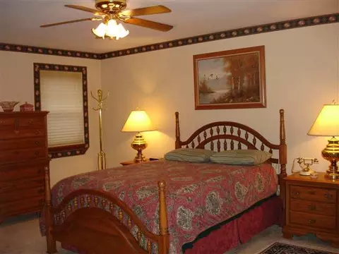195 Marriott Ave, Schenectady, NY 12304 photo 10