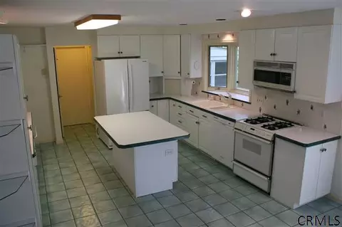 486 Huron Rd, Delmar, NY 12054 photo 5