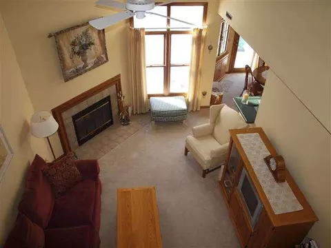 110 Garnett Ln, Guilderland, NY 12084 photo 2