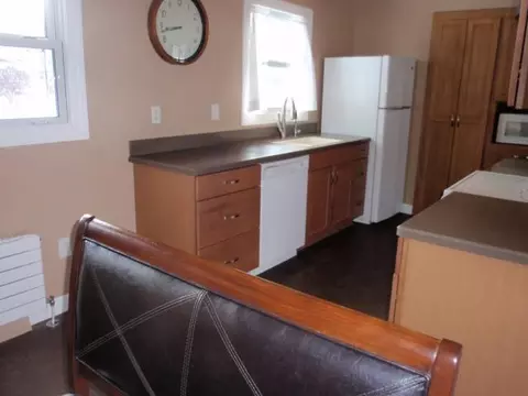 70 Laurel Ave, Schenectady, NY 12304 photo 5