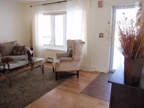 70 Laurel Ave, Schenectady, NY 12304 photo 3