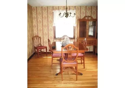 16 E Bayberry Rd, Glenmont, NY 12077 photo 5