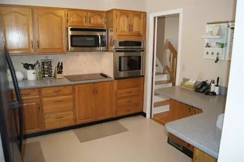 39 Carson Rd, Delmar, NY 12054 photo 2