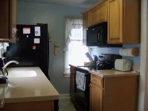 33 Brookman Ave, Delmar, NY 12054 photo 6
