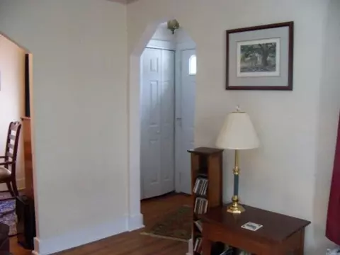 33 Brookman Ave, Delmar, NY 12054 photo 2