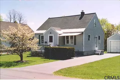 33 Brookman Ave, Delmar, NY 12054 photo 1