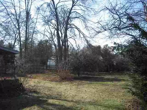 403 Clayton Rd, Schenectady, NY 12304 photo 5