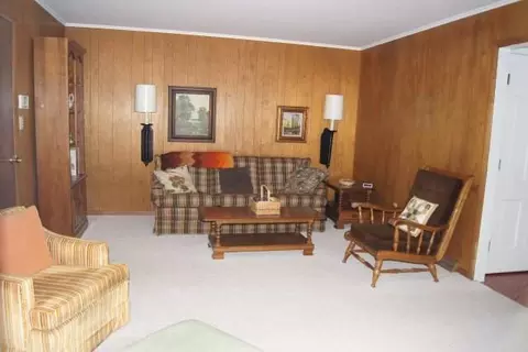 103 Dumbarton Dr, Delmar, NY 12054 photo 7
