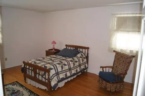 103 Dumbarton Dr, Delmar, NY 12054 photo 10
