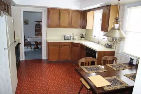 103 Dumbarton Dr, Delmar, NY 12054 photo 5