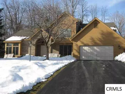16 Stockbridge Rd, Slingerlands, NY 12159 photo 1