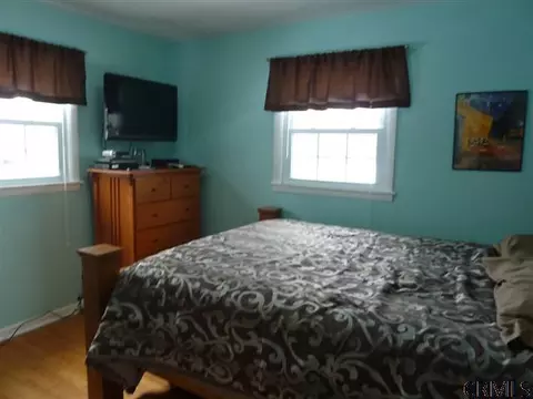 3805 Becker St, Schenectady, NY 12304 photo 10