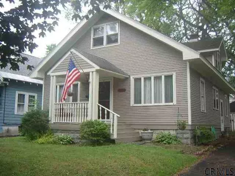 1252 Keyes Ave, Schenectady, NY 12309 photo 2