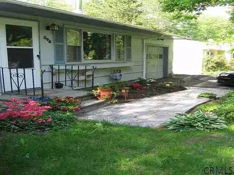 548 Huron Rd, Delmar, NY 12054 photo 1