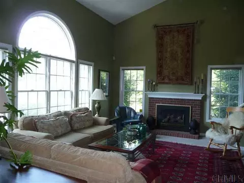 14 Park Edge Ln, Delmar, NY 12054 photo 6