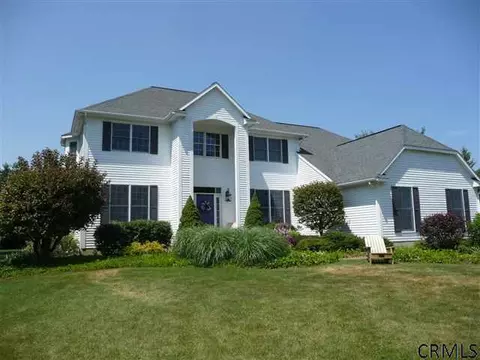 14 Park Edge Ln, Delmar, NY 12054 photo 1