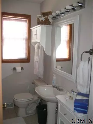 1260 Mcclellan St, Schenectady, NY 12308 photo 14