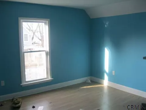 63 Division St, Schenectady, NY 12304 photo 9