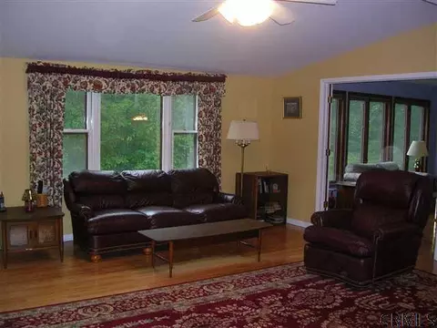 112 Union Ave, Delmar, NY 12054 photo 4