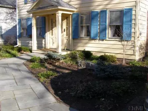 21 Herber Ave, Delmar, NY 12054 photo 2