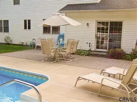8 Brookside Dr, Saratoga Springs, NY 12866 photo 10