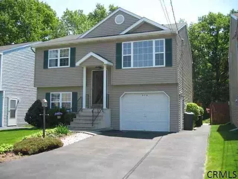 476 Chadwick Rd, Schenectady, NY 12304 photo 1