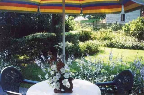 162 Marriott Ave, Schenectady, NY 12304 photo 9