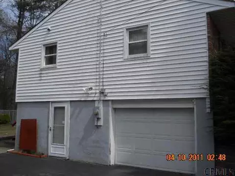 31 Sitterly Rd, Halfmoon, NY 12065 photo 4
