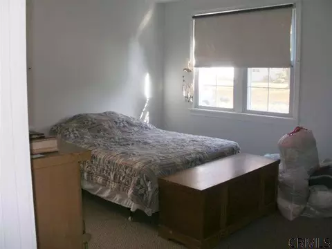 317 Nimitz Rd, Schenectady, NY 12304 photo 8