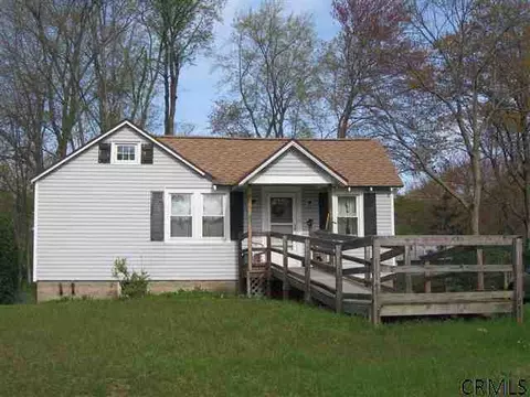 18 Brookview Ave, Delmar, NY 12054 photo 1