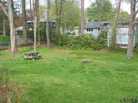 18 Brookview Ave, Delmar, NY 12054 photo 2