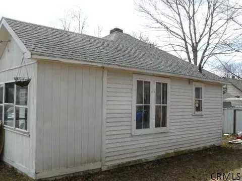 830 Harrison Ave, Schenectady, NY 12306 photo 9