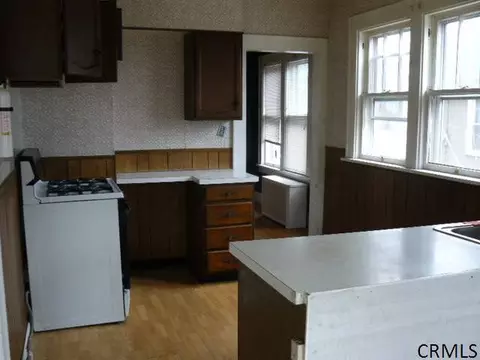 830 Harrison Ave, Schenectady, NY 12306 photo 4