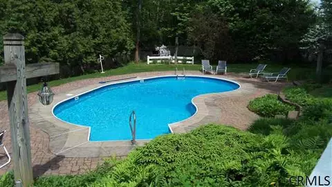 33 Ruxton Rd, Delmar, NY 12054 photo 13