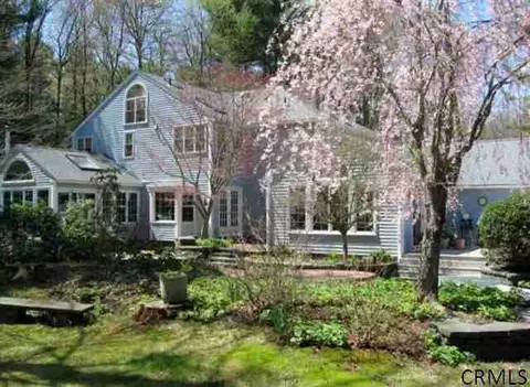 33 Ruxton Rd, Delmar, NY 12054 photo 14