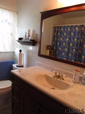 11 Sutherland Ct, Delmar, NY 12054 photo 8