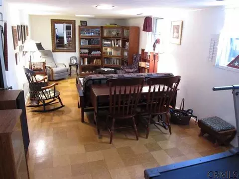 11 Sutherland Ct, Delmar, NY 12054 photo 5