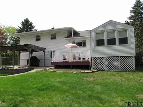 11 Sutherland Ct, Delmar, NY 12054 photo 15