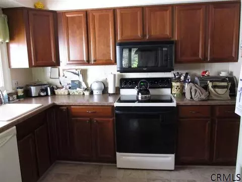 11 Sutherland Ct, Delmar, NY 12054 photo 10