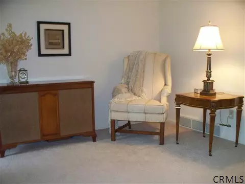 235 Marshall Ave, Schenectady, NY 12304 photo 3