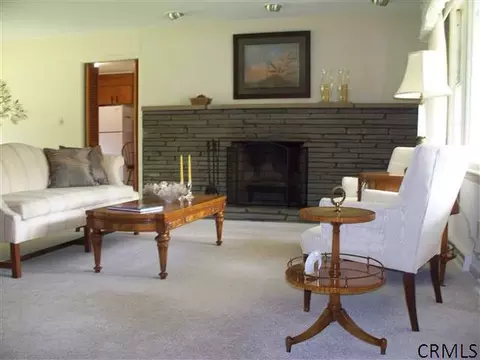 235 Marshall Ave, Schenectady, NY 12304 photo 4