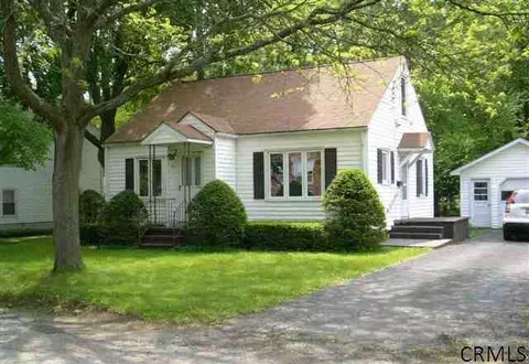 23 Jackson Ave, Glens Falls, NY 12801 photo 1
