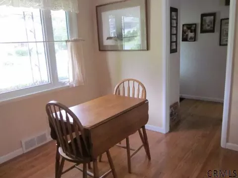 5 Roweland Ave, Delmar, NY 12054 photo 7
