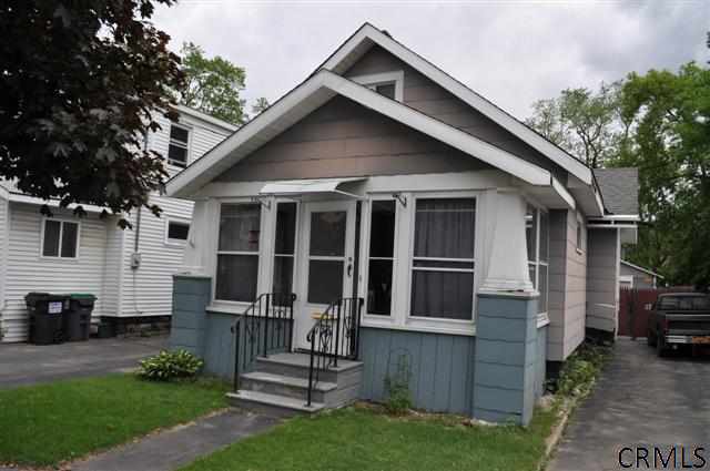 733 Cramer Ave, Schenectady, NY 12306 photo 2