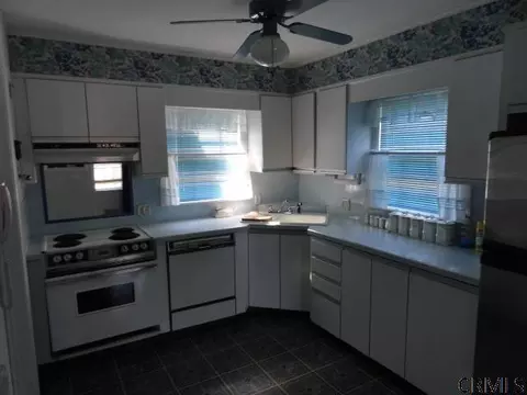 1142 Mcclellan St, Schenectady, NY 12308 photo 3