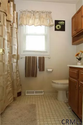 3 Brinker Cir, Glenmont, NY 12077 photo 8