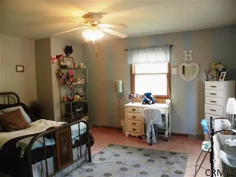 18 Lighthouse Dr, Halfmoon, NY 12188 photo 13