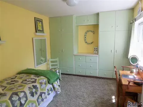 2 Adams Pl, Delmar, NY 12054 photo 8