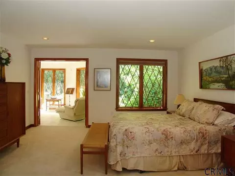 8 Windham Ct, Halfmoon, NY 12065 photo 8